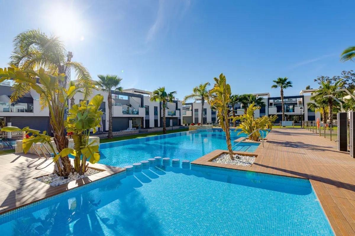 Oasis Xii - Casa Lotus Apartment *